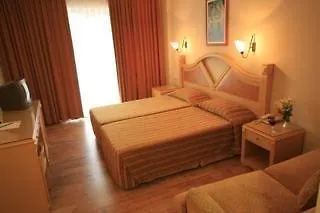 Club Armar Μαρμαρίς
